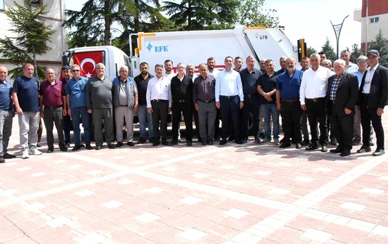 Beylikova Belediyesi'ne hibe edilen çöp aracı hizmete girdi