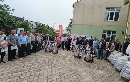 Gerze'de Süt Sağım Makinesi Desteği