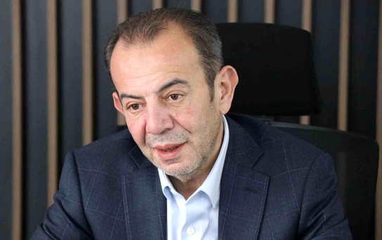 Özcan'ın sığınmacı ve şantaj davaları ertelendi