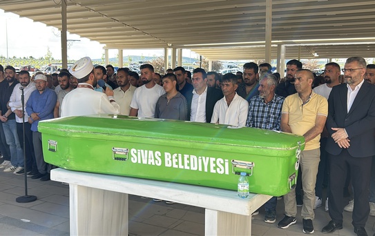 Sivas'ta Trafik Kazası: Çift Hayatını Kaybetti