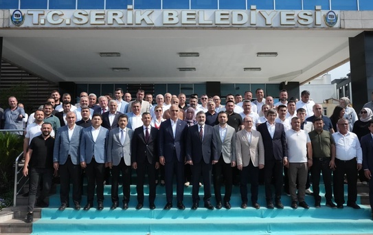 Bakan Ersoy'dan AK Parti'ye katılan belediyelere ziyaret