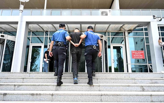 Mersin'de Kırmızı Bültenle Aranan Hükümlü Yakalandı