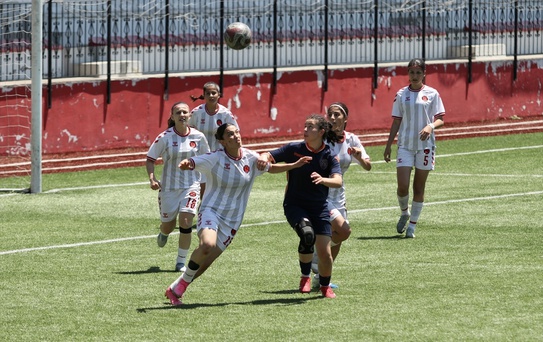 Samsun Gülizar Hasan Yılmaz Spor Lisesi Türkiye İkincisi