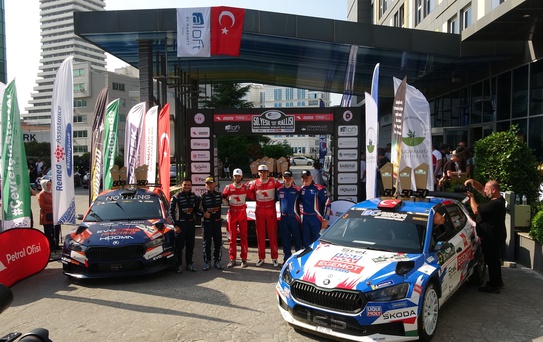 Yeşil Bursa Rallisi'nde Birincilik Kazaz'ın