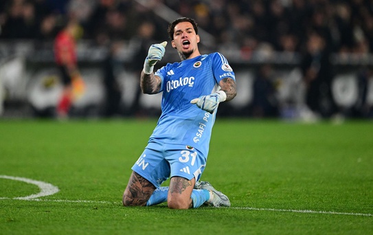 Ederson'dan Aziz Yıldırım'a telefon: Fenerbahçe'de seve seve kalmak isterim