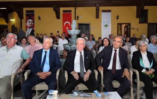 Nazım Hikmet'in dizeleri Şadırvanlı Han'da yankılandı