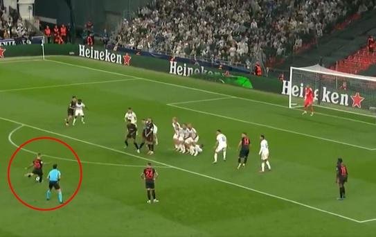 Aziz Yıldırım'ın istediği sol bek ortaya çıktı