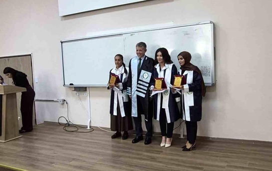 Türk Dili ve Edebiyatı Bölümü'nde Mezuniyet Töreni