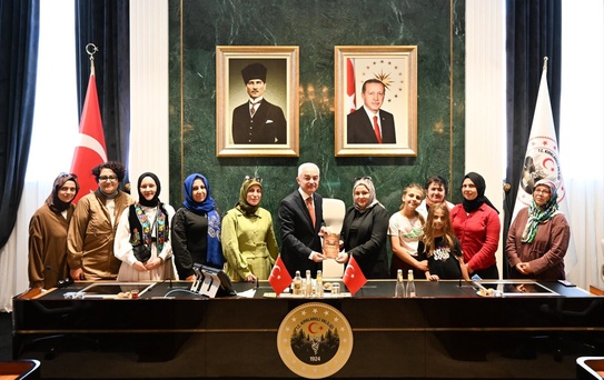 Vali Turan şehit ailelerini kabul etti