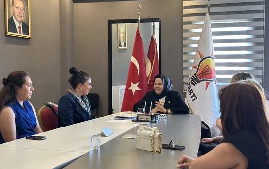 Eğitim Yatırımları ve Toplumla İş Birliği
