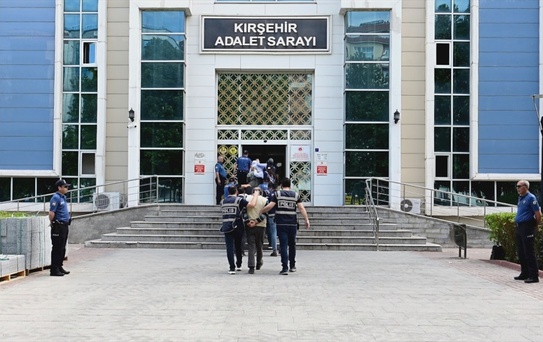 Fuhuş Operasyonunda 5 Tutuklama