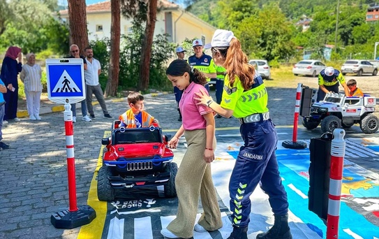 Öğrencilere Trafik Eğitimi