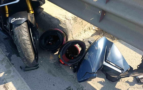 Manavgat'ta Motosiklet ve Otomobil Çarpıştı: 2 Yaralı