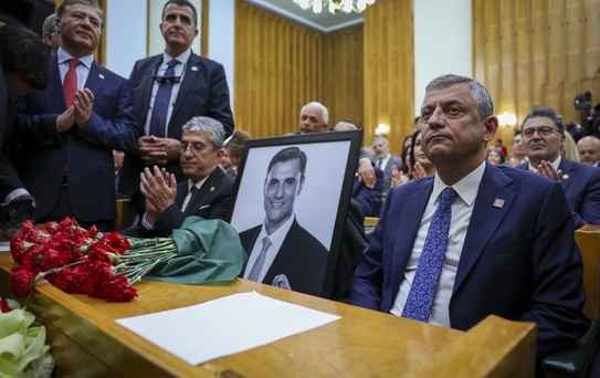 Özgür Özel: Burası Seçilmişlerin Yeri