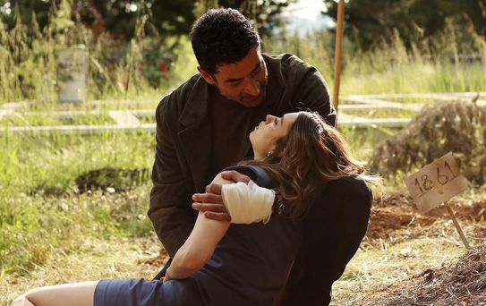 ABİ'de şoke eden ayrılık! Afra Saraçoğlu'nun vedasının perde arkası