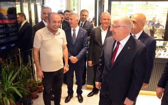 Bakan Güler'den Kahramanmaraş'ta anlamlı ziyaretler