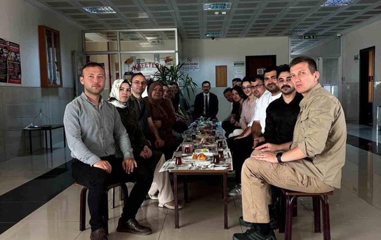 Karacabey Adliyesi'nde Erken Kahvaltı