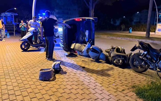 Antalya'da Trafik Kazası: Sürücü Yaralı