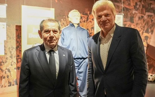 Bayern Münih efsanesi Oliver Kahn'dan Dursun Özbek'e ziyaret