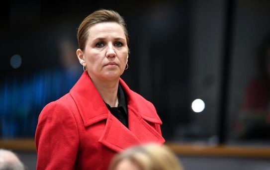 Çin Başbakanı'ndan Frederiksen'e Kutlama