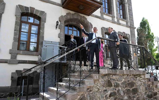 Erzurum'da kültürel miras hamlesi: Vali Baruş restorasyon çalışmalarını inceledi
