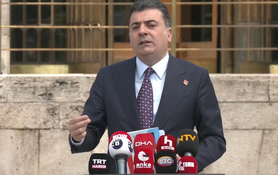 Özgür Özel'in sözcüsünden tarihi çağrı: Bu saatten sonra kurultayın toplanmaması suçtur