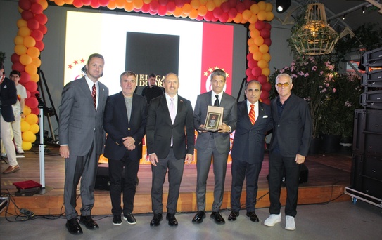 Galatasaray'ın 26. Şampiyonluğu Romanya'da Kutlandı