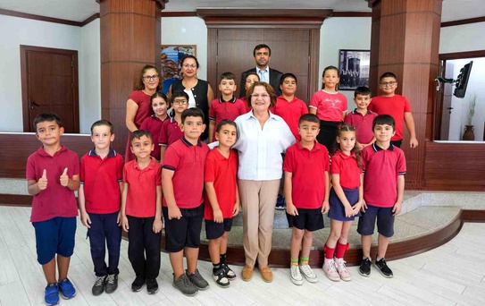 Başkan Gençay, minik misafirlerini ağırladı