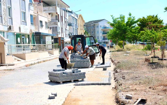 Didim Belediyesi'nden Efeler ve Yeni Mahalle'de yol bakım ve onarım çalışması