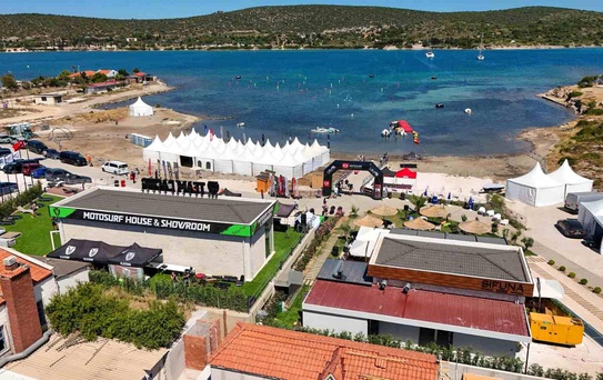 Motosurf Şampiyonası Çeşme'de Başladı