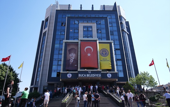 Buca'da görevden alınan Görkem Duman'ın yerine Hüseyin Benzer başkanvekili seçildi