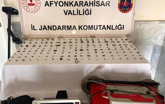 Afyonkarahisar'da Tarihi Eser Baskını