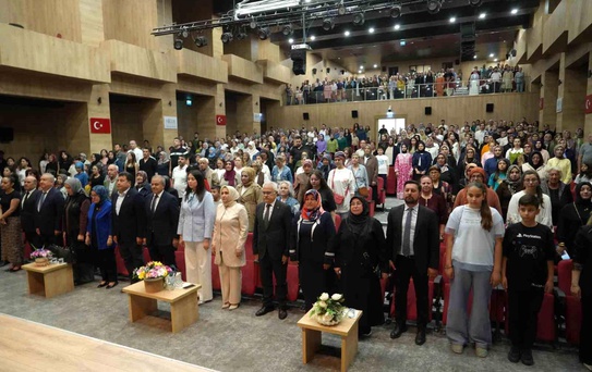 Nahita'nın Renkleri Defilesi Niğde'de Yapıldı