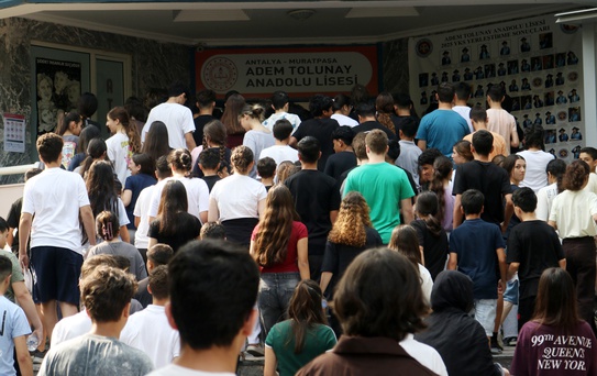 Antalya'da LGS Heyecanı