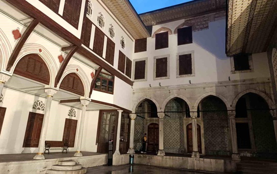 Topkapı Sarayı'nın Gece Ziyareti Başladı