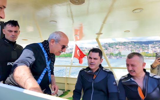 Bakan Kurum İzmit Körfezi'ne daldı, sonucu yerinde gördü