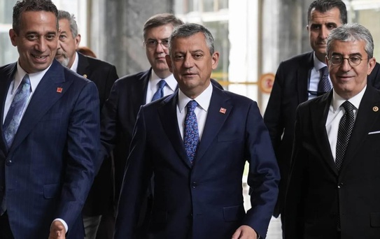 Özel'den kurultay hamlesi! Delege imzaları yarın genel merkeze teslim edilecek