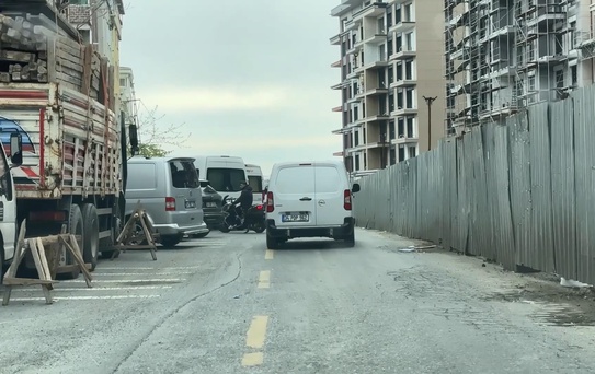 Seyrantepe'de motosiklete bağladığı köpeği metrelerce koşturdu: 8 bin 678 lira ceza kesildi