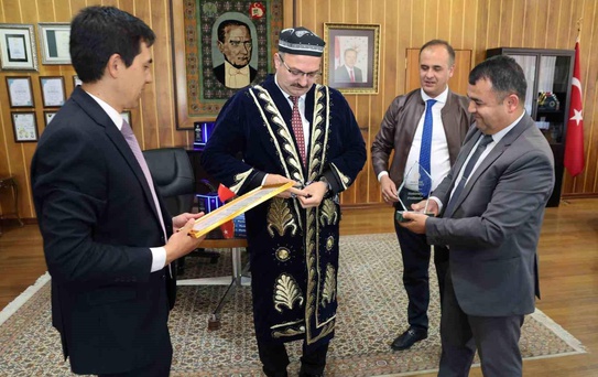 Atatürk Üniversitesi'nden Özbekistan'a Akademik İş Birliği