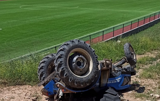 Traktör Devrildi, 12 Yaşındaki Çocuk Hayatını Kaybetti