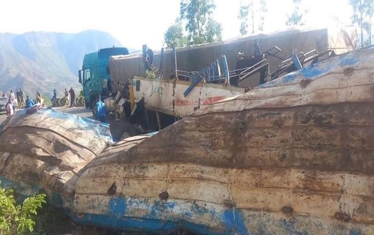 Etiyopya'da yolcu otobüsünün uçuruma yuvarlanması sonucu 28 kişi hayatını kaybetti