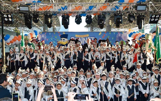 Gebze'deki sünnet şöleninde çocuklar doyasıya eğlendi