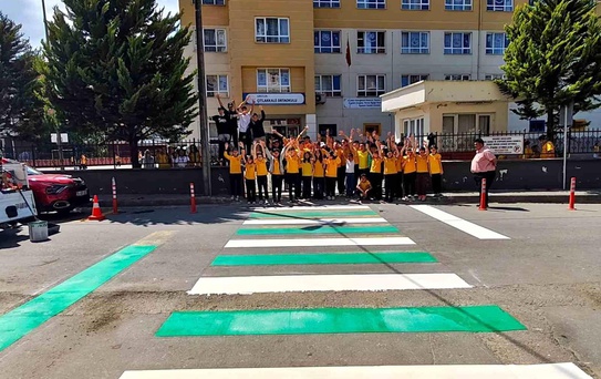 Giresun Belediyesi ekipleri yaya güvenliği için sahada