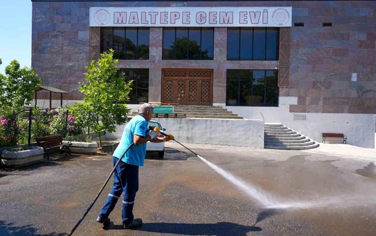 Maltepe'de Muharrem ayı öncesi cemevinde kapsamlı temizlik