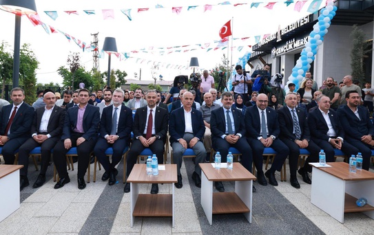 Onikişubat'ta Kale Gençlik Merkezi törenle hizmete açıldı