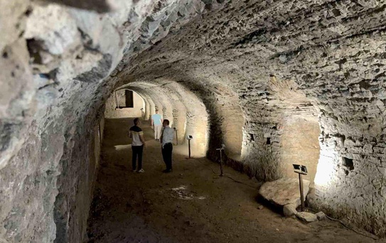 Roma lejyonlarının mühimmatının saklandığı depo tarihe tanıklık ediyor