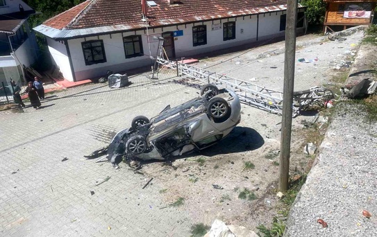 Küre'de Otomobil Takla Attı: 1 Yaralı