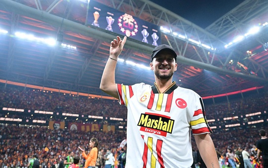 Antrenörlüğe ''Hayır'' diyen Mertens, Galatasaray'dan bakın ne istedi