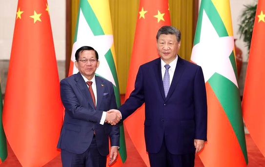 Xi Jinping, Myanmar Lideri ile Görüştü
