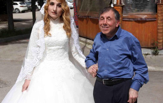 Engel tanımayan çifti büyükşehir belediye otobüsü ayırdı